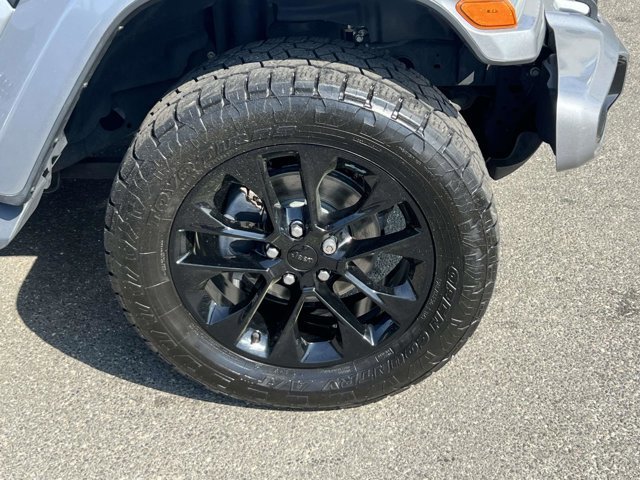 Certified 2021 Jeep Wrangler Unlimited Sahara AWD/4WD image 5