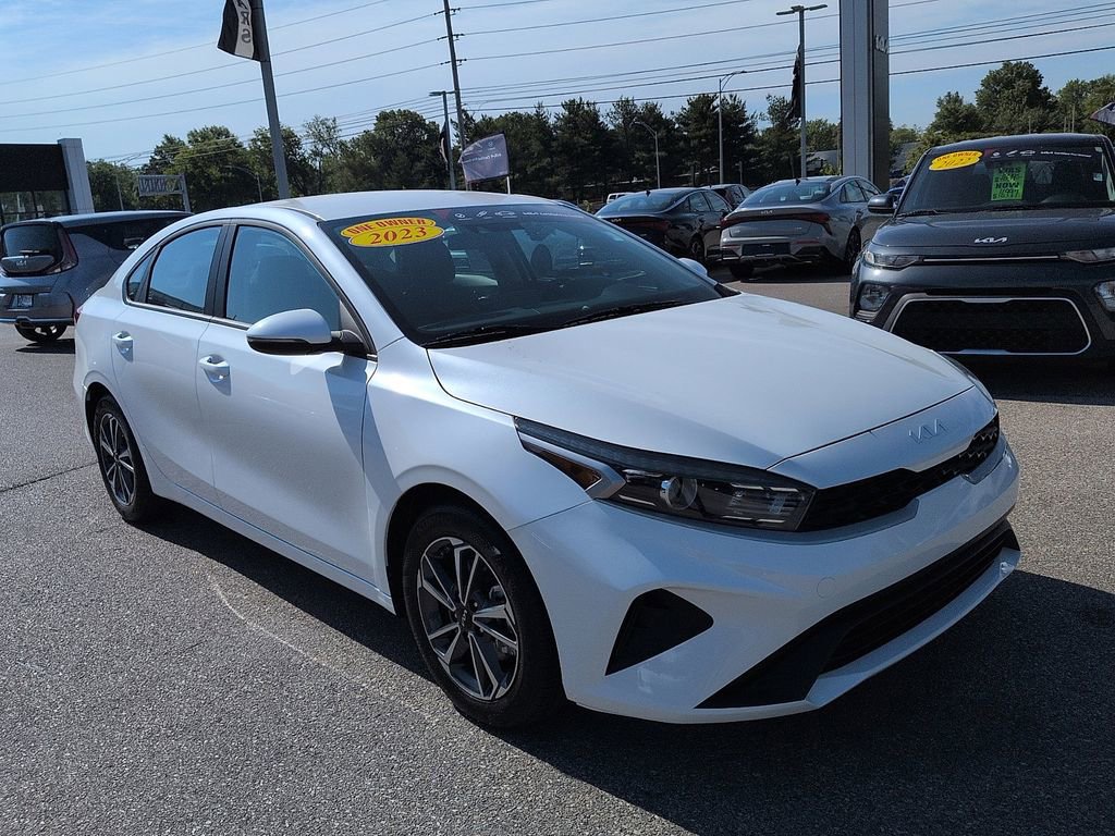 Used 2023 Kia Forte LXS w/ LXS Technology Package FWD image 1