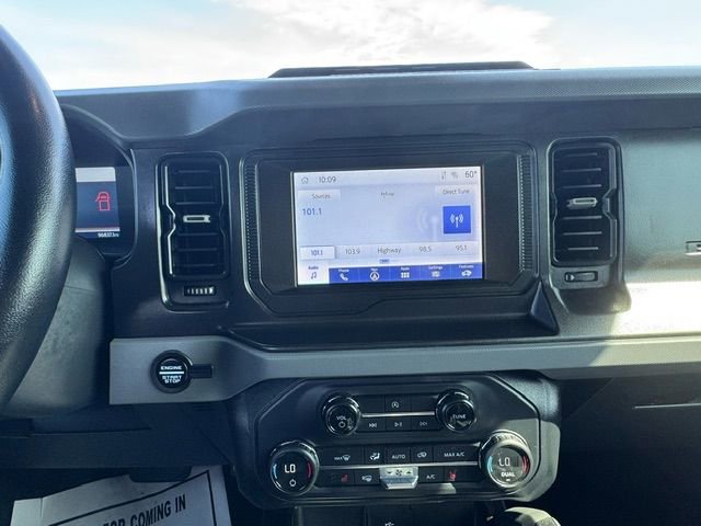 Used 2023 Ford Bronco Big Bend w/ Sasquatch Package AWD/4WD image 13