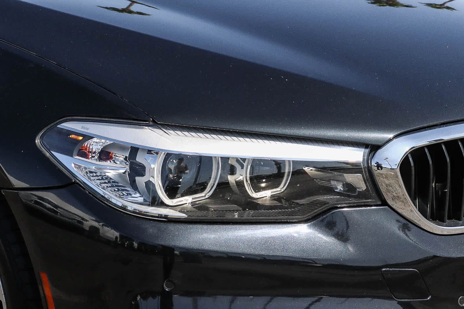 Used 2018 BMW 530i RWD image 4
