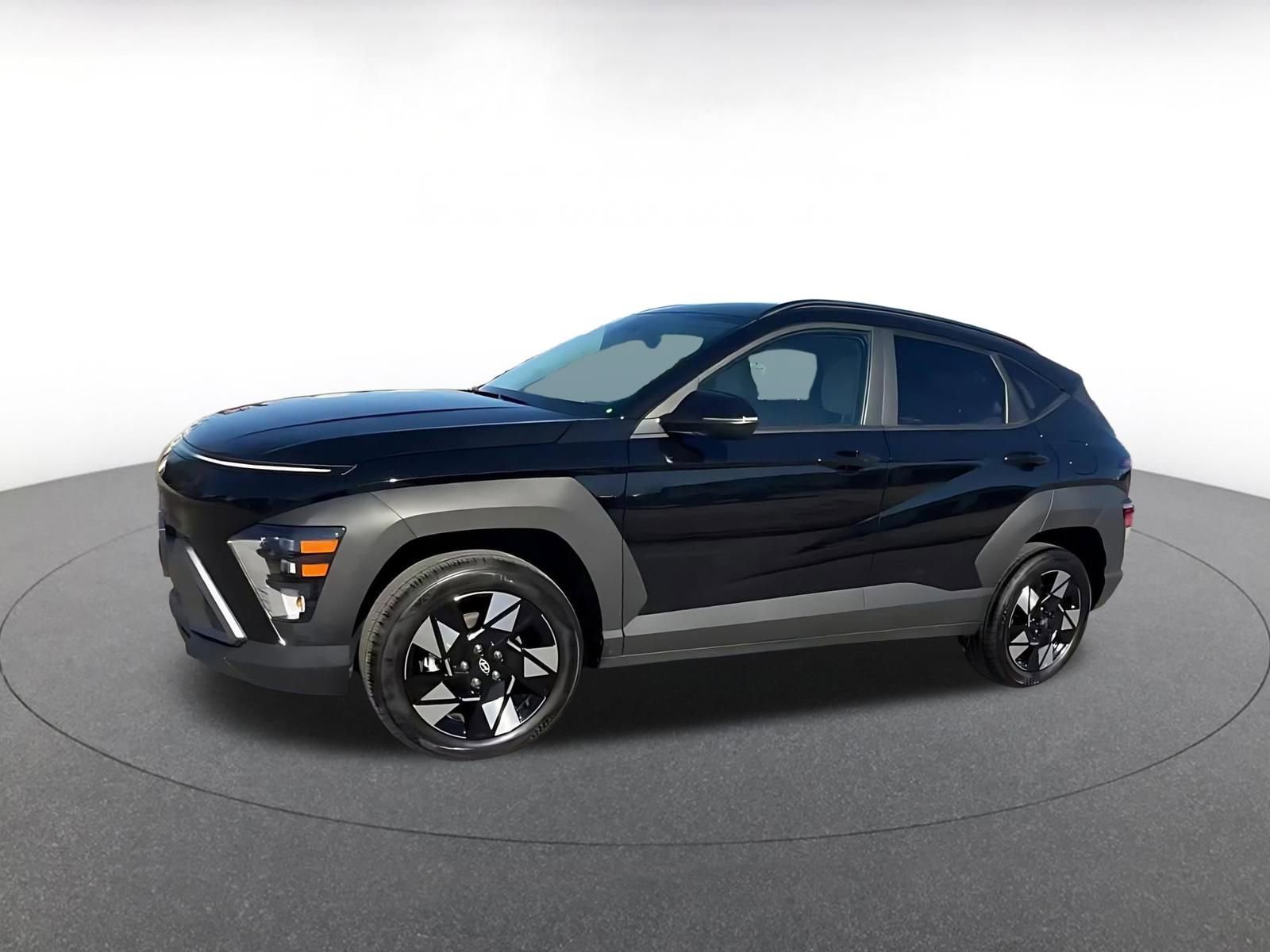 Used 2025 Hyundai Kona SEL image 8
