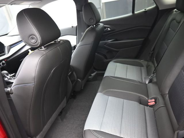 New 2026 Chevrolet Trax LT w/ Driver Confidence Package image 9