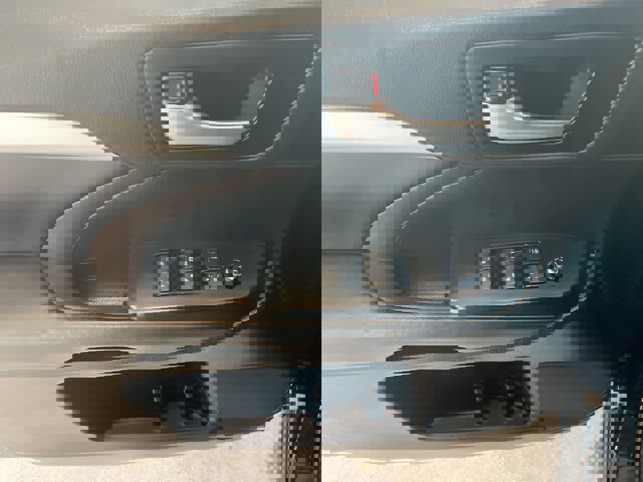 Used 2018 Toyota Highlander XLE image 13