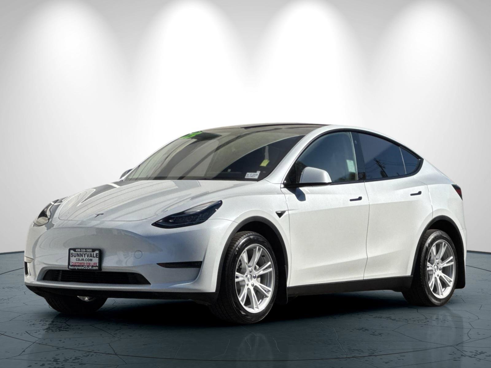 Used 2023 Tesla Model Y Long Range image 8