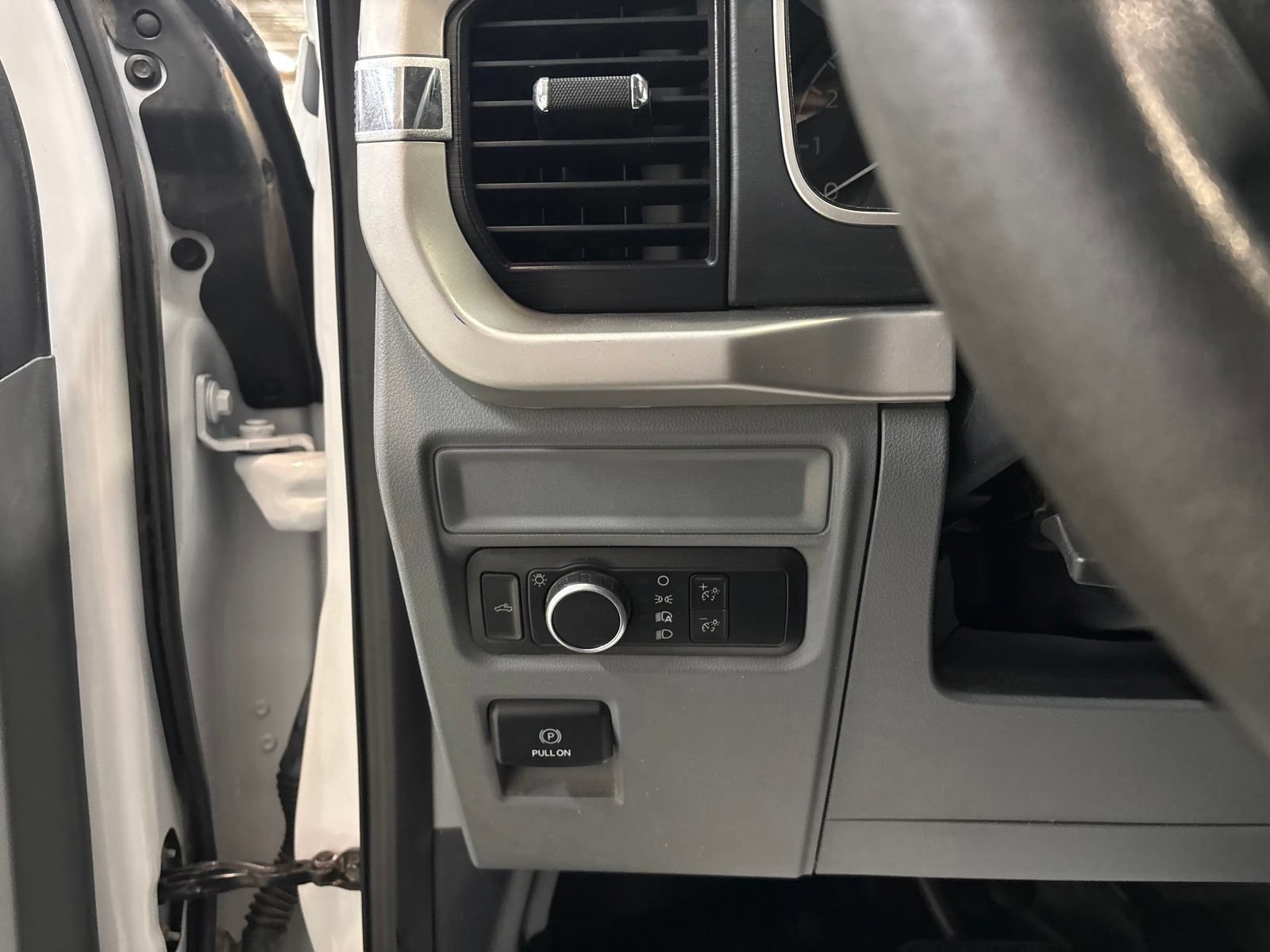 Used 2022 Ford F150 XL w/ FX4 Off-Road Package AWD/4WD image 16