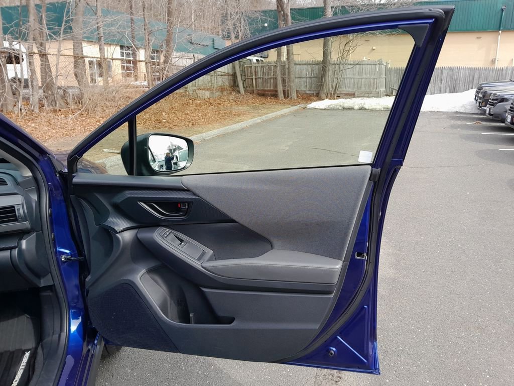 Used 2024 Subaru Crosstrek 2.0i Premium image 33