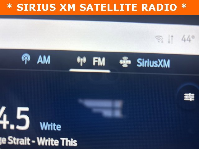 Used 2024 Ford Edge SEL w/ Convenience Package image 9