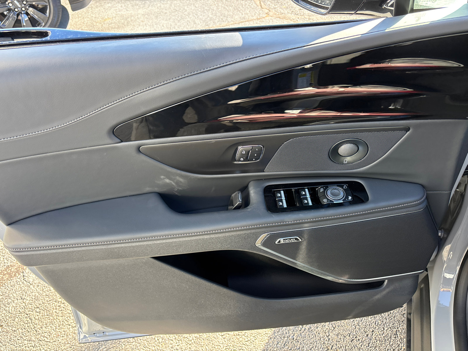 New 2026 Lincoln Nautilus Premier w/ Equipment Group 102A image 11