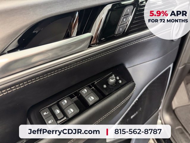 New 2026 Jeep Grand Wagoneer Limited w/ Premium Group II AWD/4WD image 11