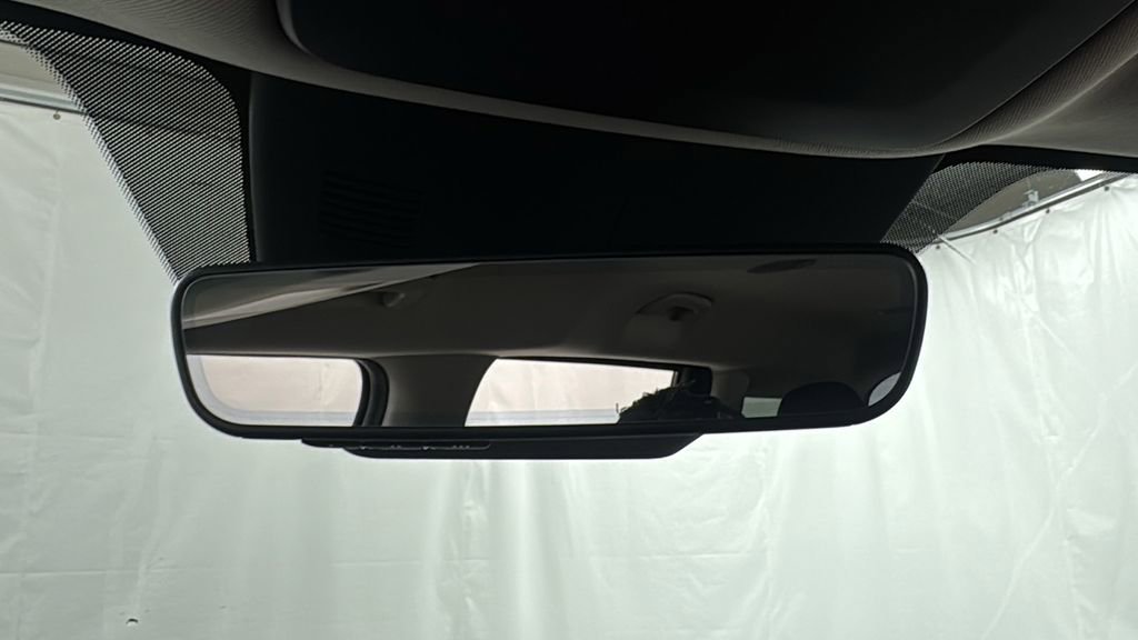 New 2026 Kia Carnival FWD image 32