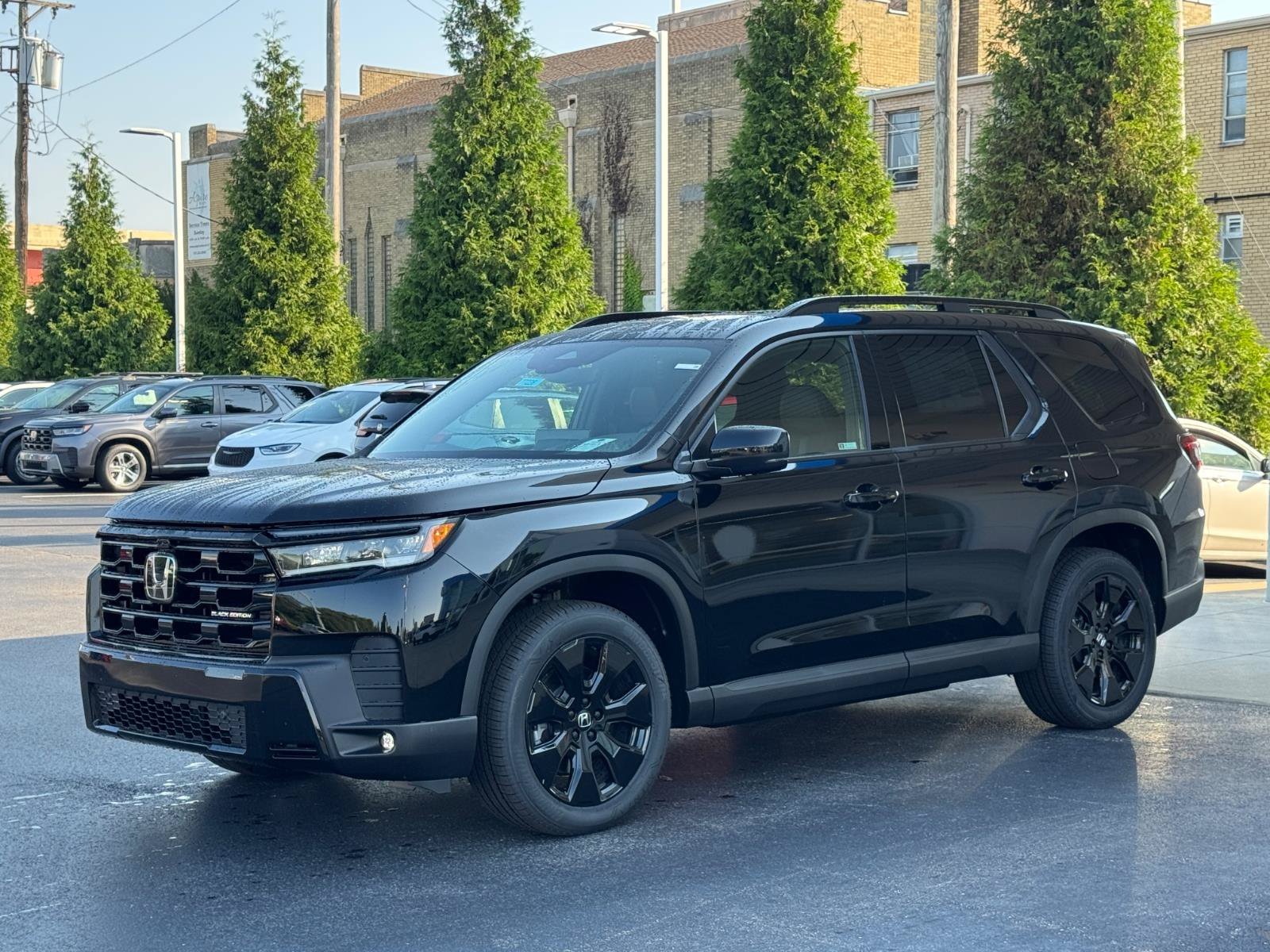 New 2026 Honda Pilot Black Edition image 7