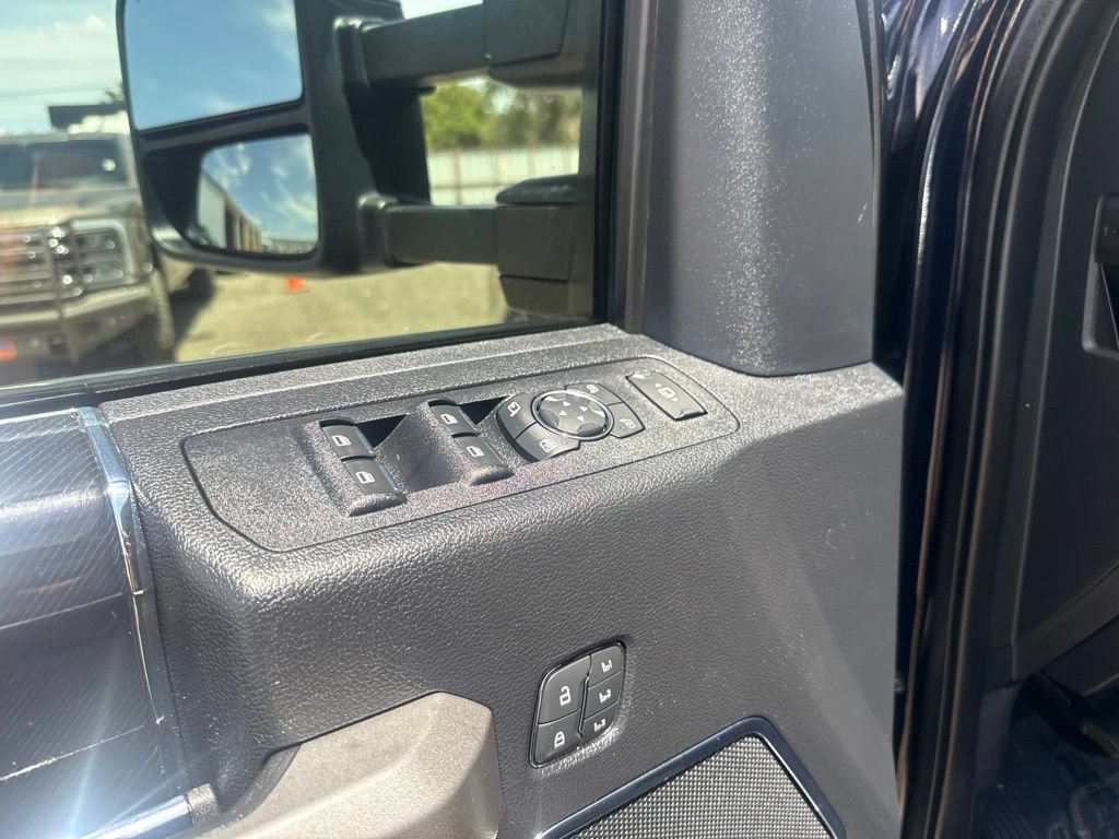 Used 2021 Ford F350 Platinum w/ Tremor Off-Road Package AWD/4WD image 13