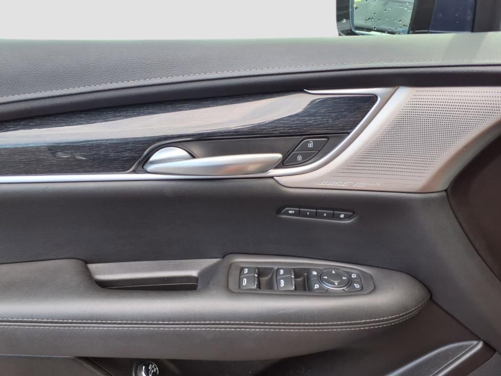 Used 2023 Cadillac XT5 Premium Luxury image 22