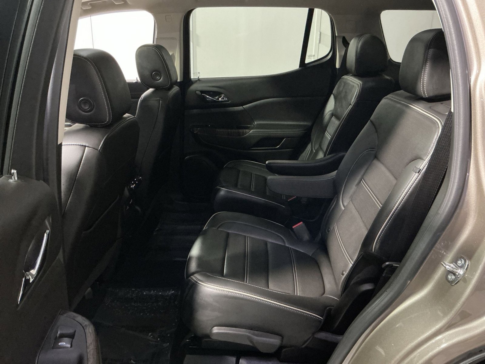 Used 2023 GMC Acadia Denali w/ Denali Ultimate Package image 32