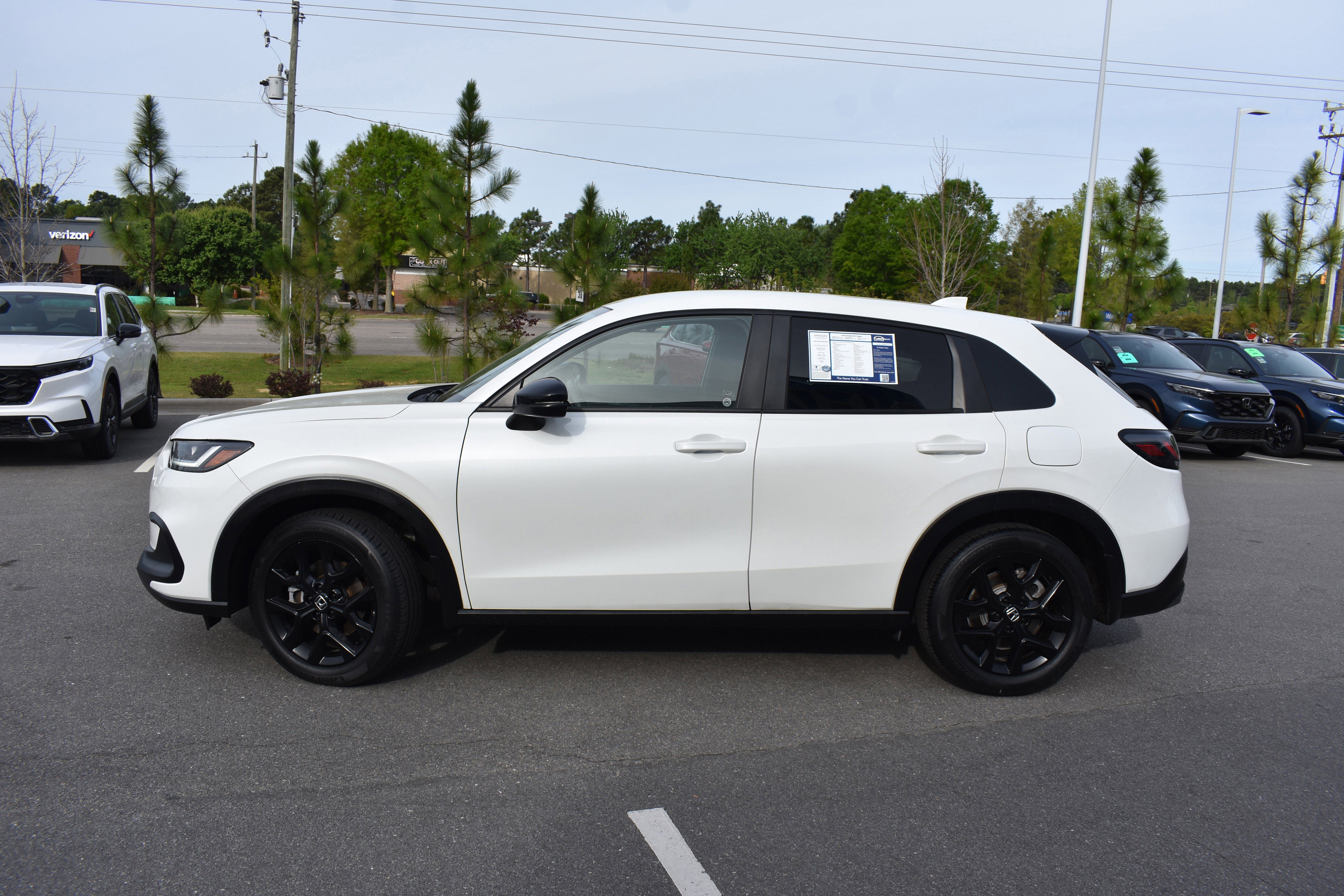 Used 2024 Honda HR-V Sport image 6