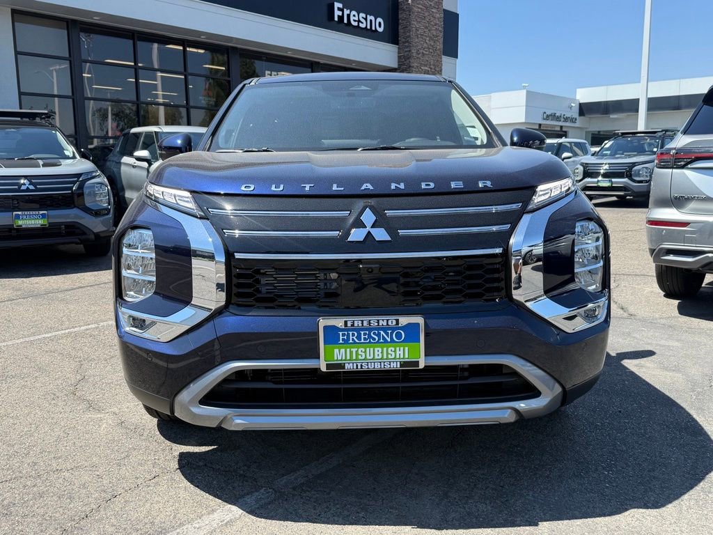 New 2026 Mitsubishi Outlander SE FWD image 2