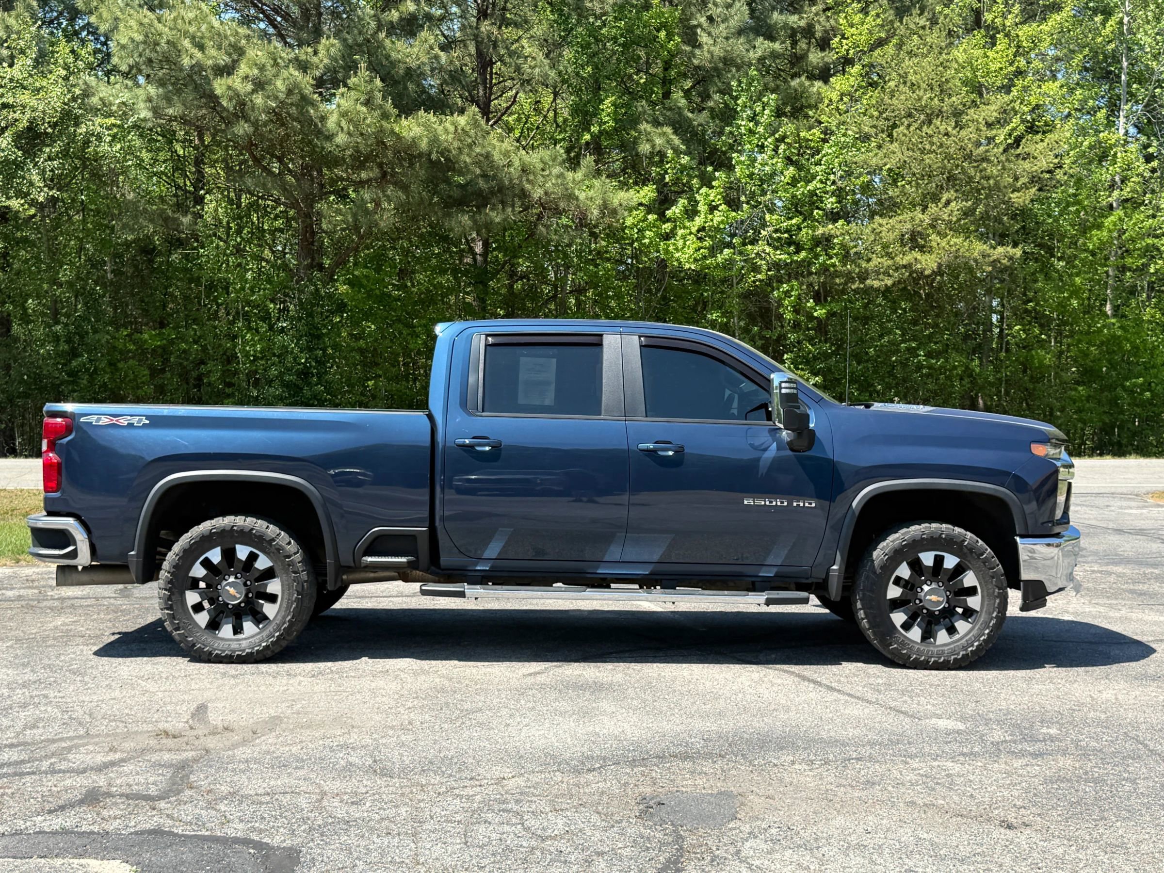 Used 2020 Chevrolet Silverado 2500 LT w/ All Star Edition AWD/4WD image 2