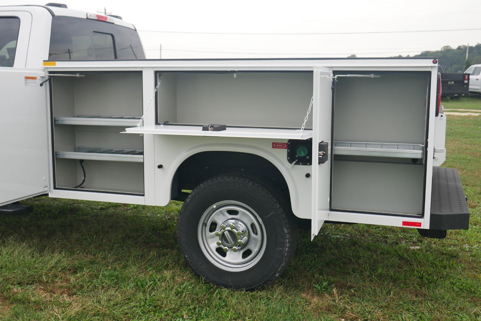 New 2025 Ford F350 XL w/ XL Chrome Package image 14