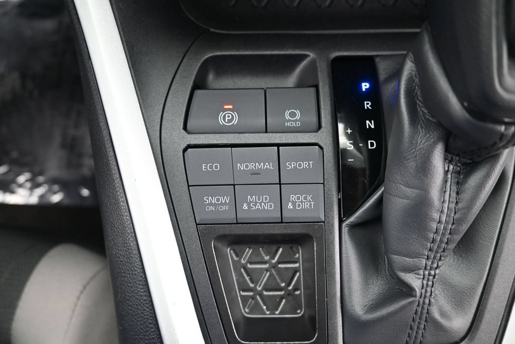 Used 2024 Toyota RAV4 XLE w/ Convenience Package AWD/4WD image 22