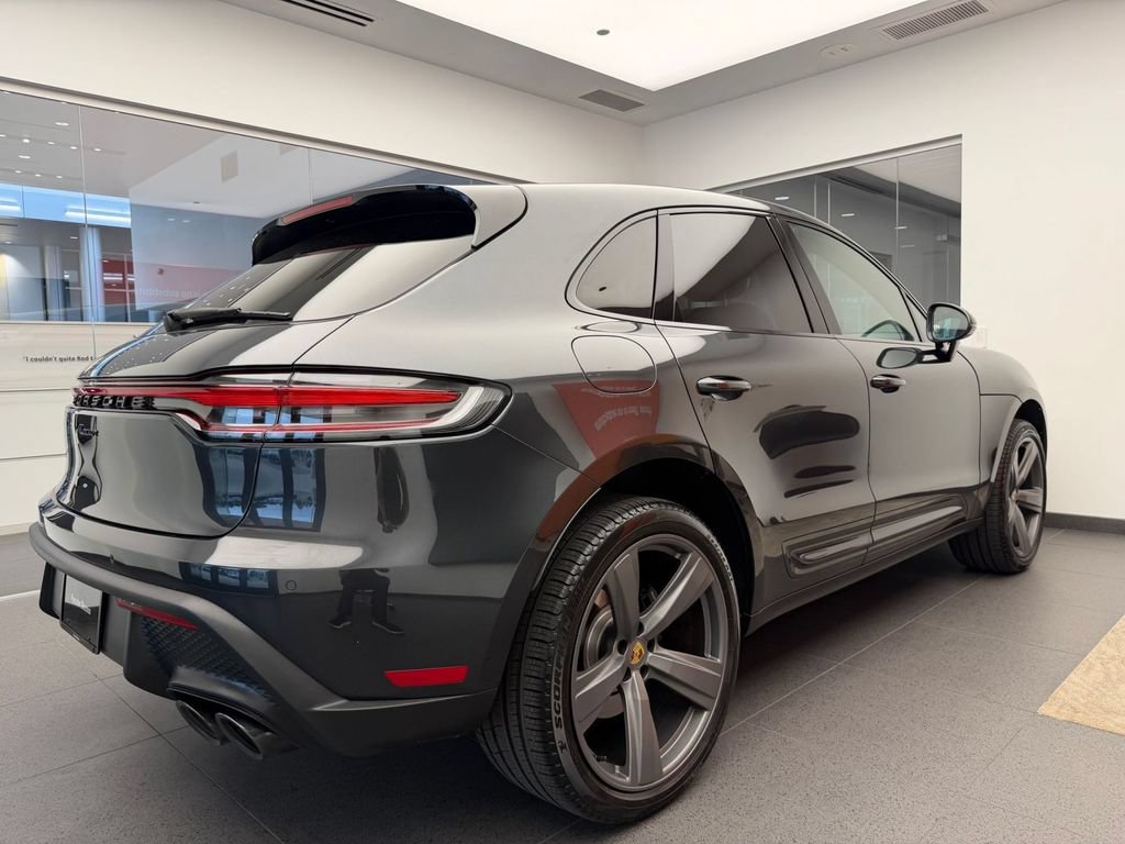 Certified 2026 Porsche Macan AWD/4WD image 7