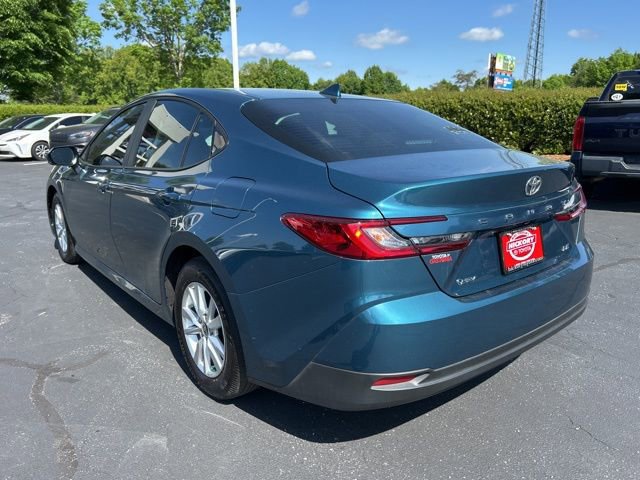 Used 2025 Toyota Camry LE FWD image 9