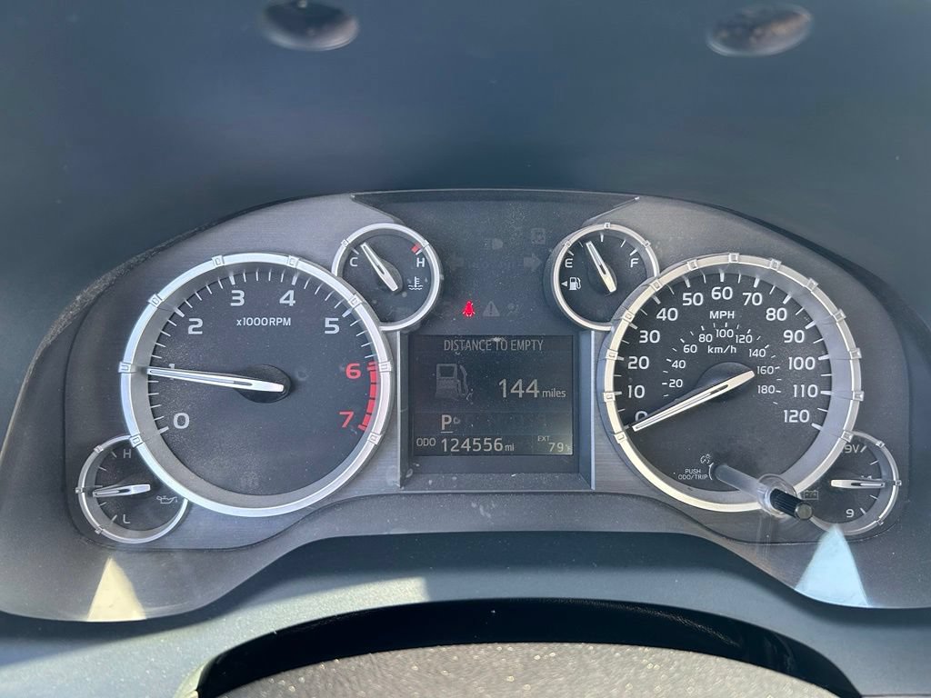 Used 2017 Toyota Tundra SR5 w/ SR5 Upgrade Package AWD/4WD image 15