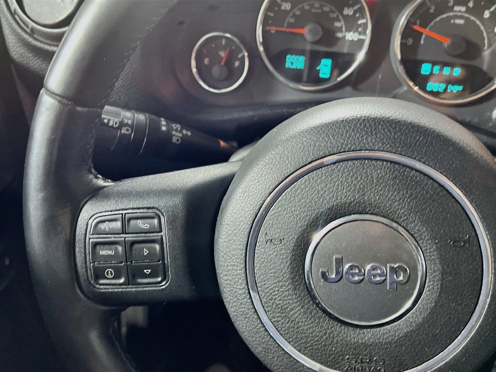 Used 2017 Jeep Wrangler Sport AWD/4WD image 16