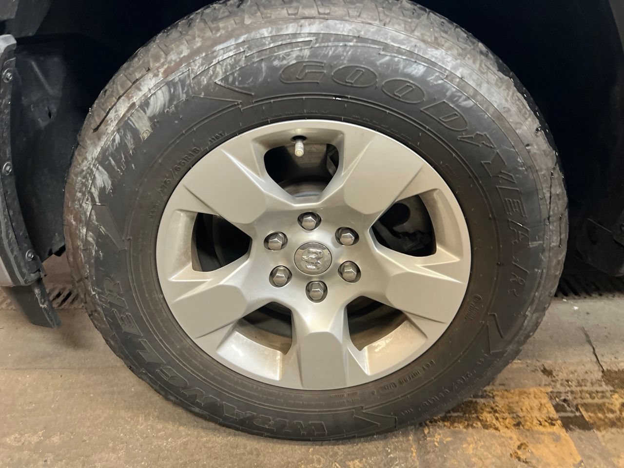Used 2025 RAM 1500 Big Horn AWD/4WD image 9