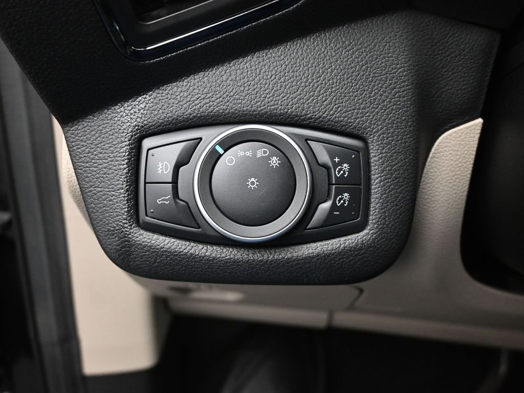 Certified 2019 Ford Escape Titanium image 13