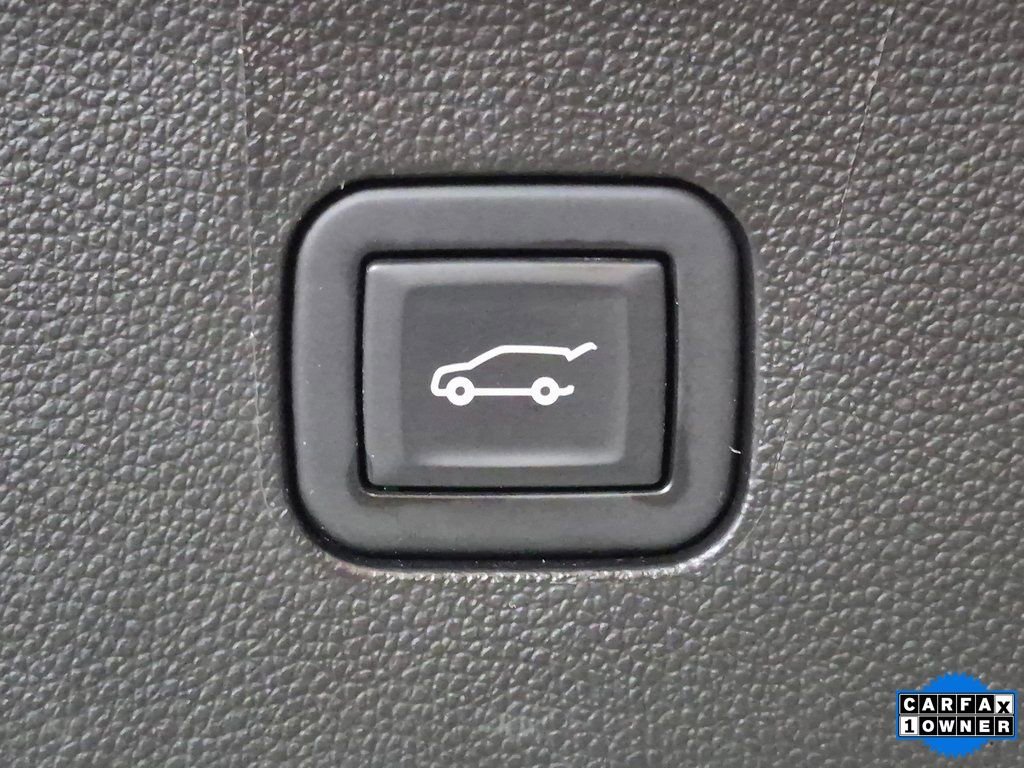 Used 2021 Buick Enclave Avenir w/ Avenir Technology Package FWD image 27