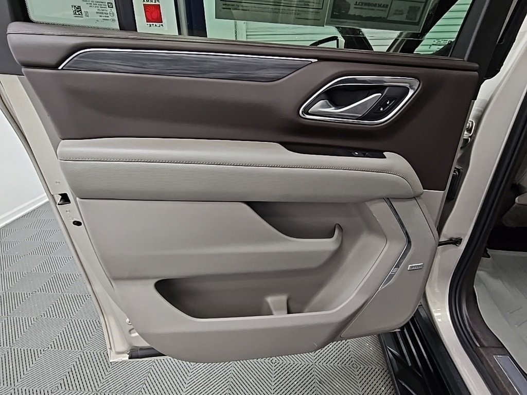 Certified 2022 GMC Yukon XL SLT w/ SLT Luxury Package image 35