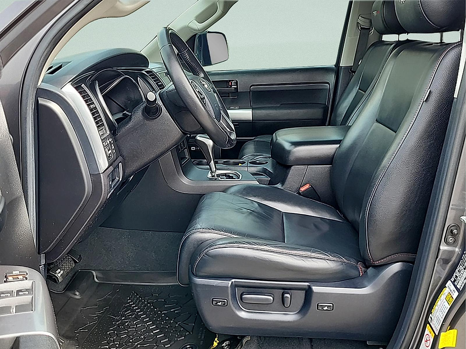 Used 2020 Toyota Sequoia TRD Pro AWD/4WD image 15