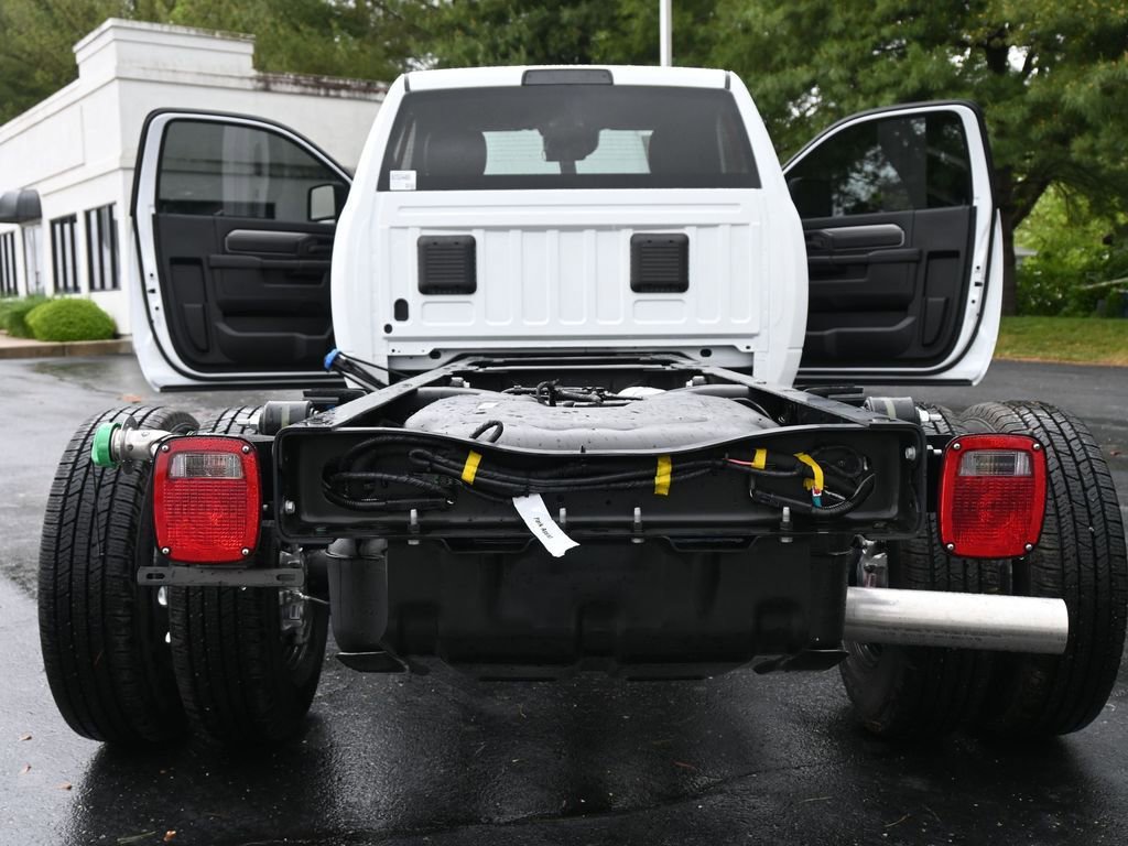 New 2025 RAM 3500 Tradesman image 13