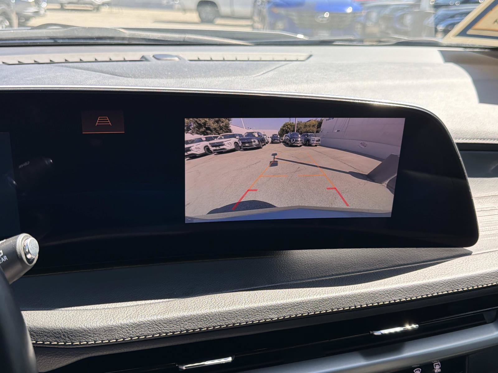 Used 2024 Cadillac XT4 Premium Luxury FWD image 25