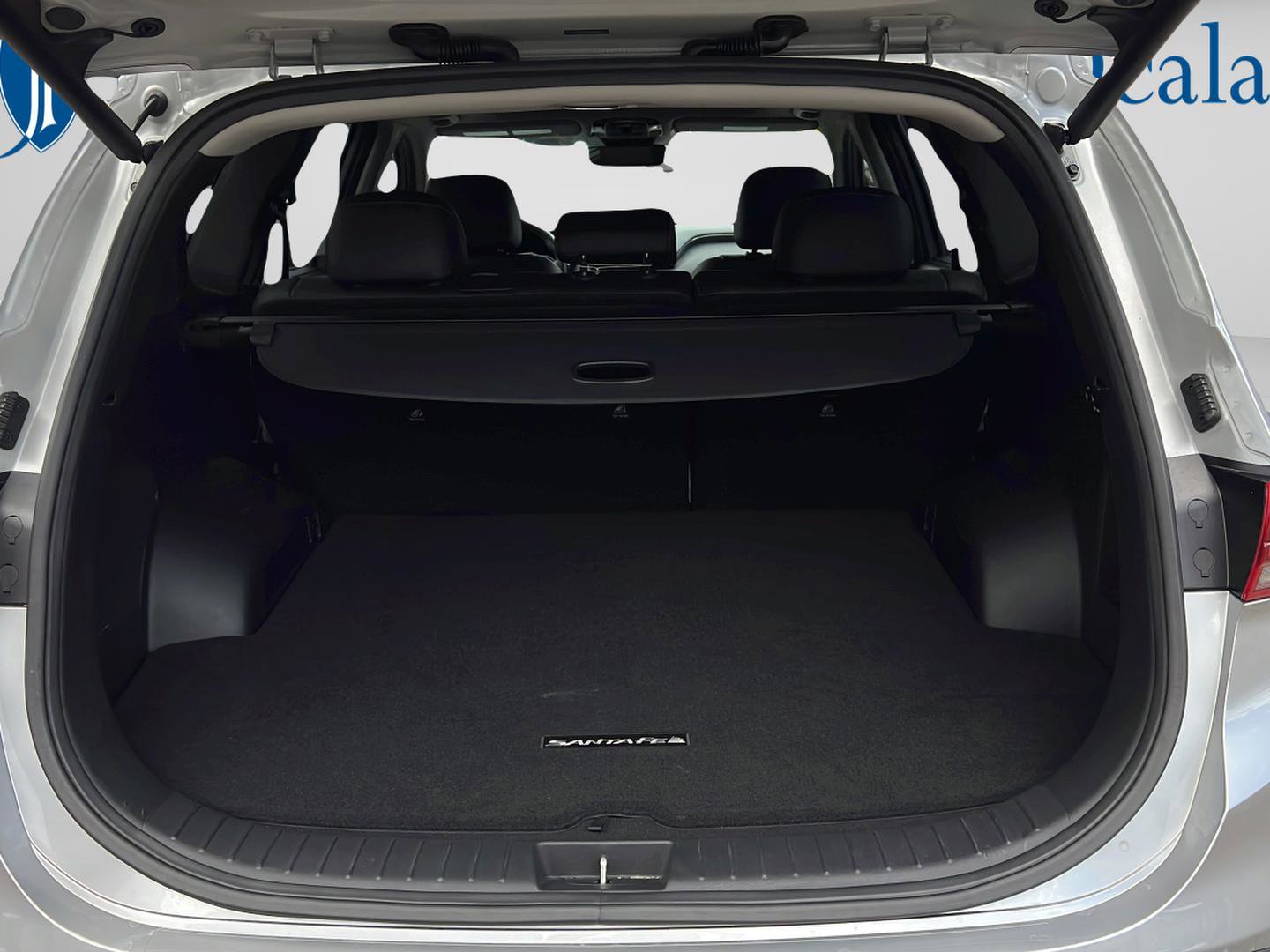Certified 2023 Hyundai Santa Fe SEL w/ Premium Package FWD image 9