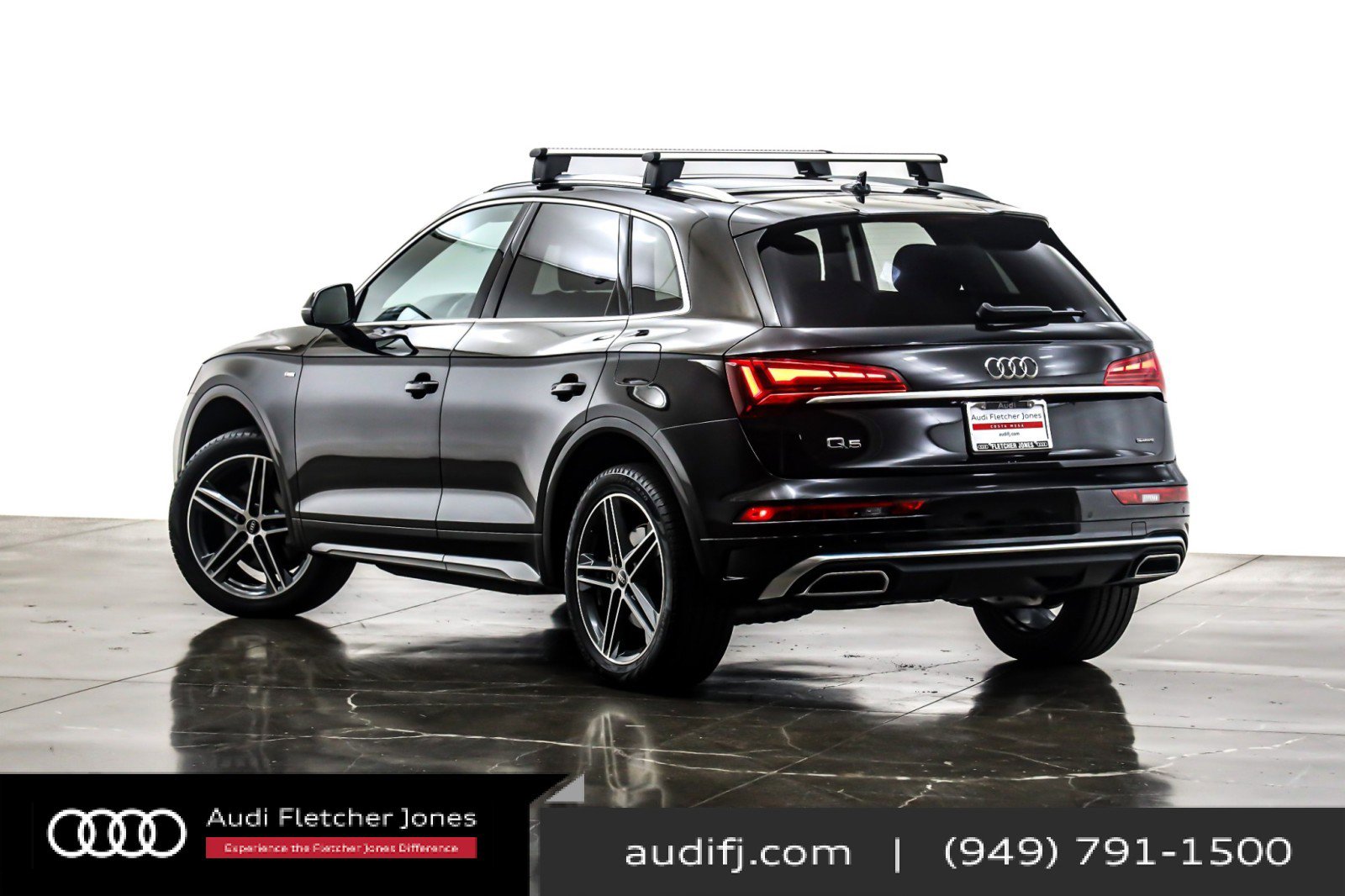 Used 2023 Audi Q5 e Premium w/ Convenience Package image 13