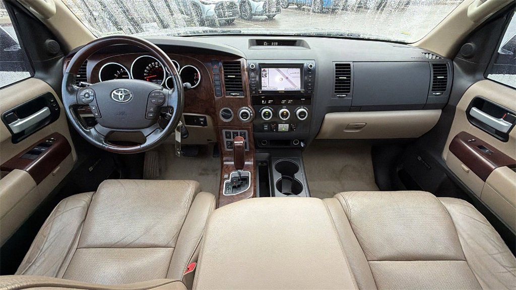 Used 2011 Toyota Sequoia Platinum image 30