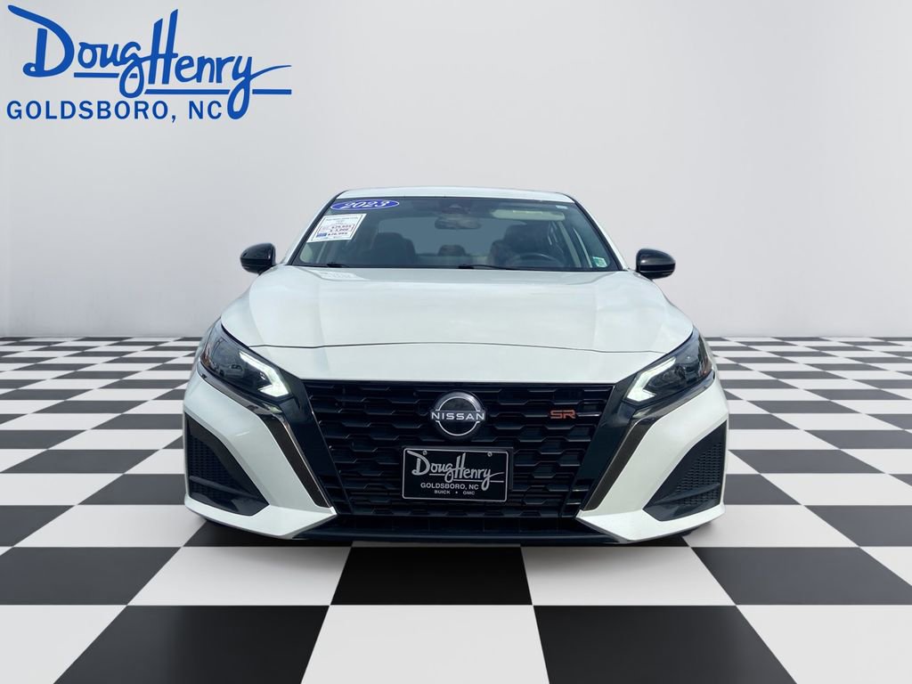 Used 2023 Nissan Altima 2.0 SR FWD image 8