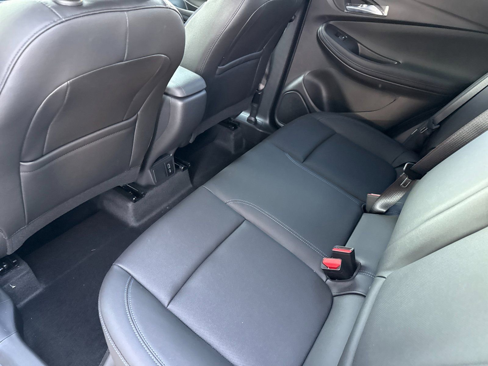 New 2026 Buick Encore GX Sport Touring image 12