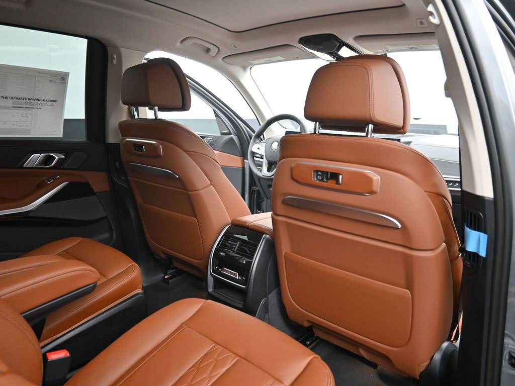 New 2026 BMW X7 xDrive40i image 24
