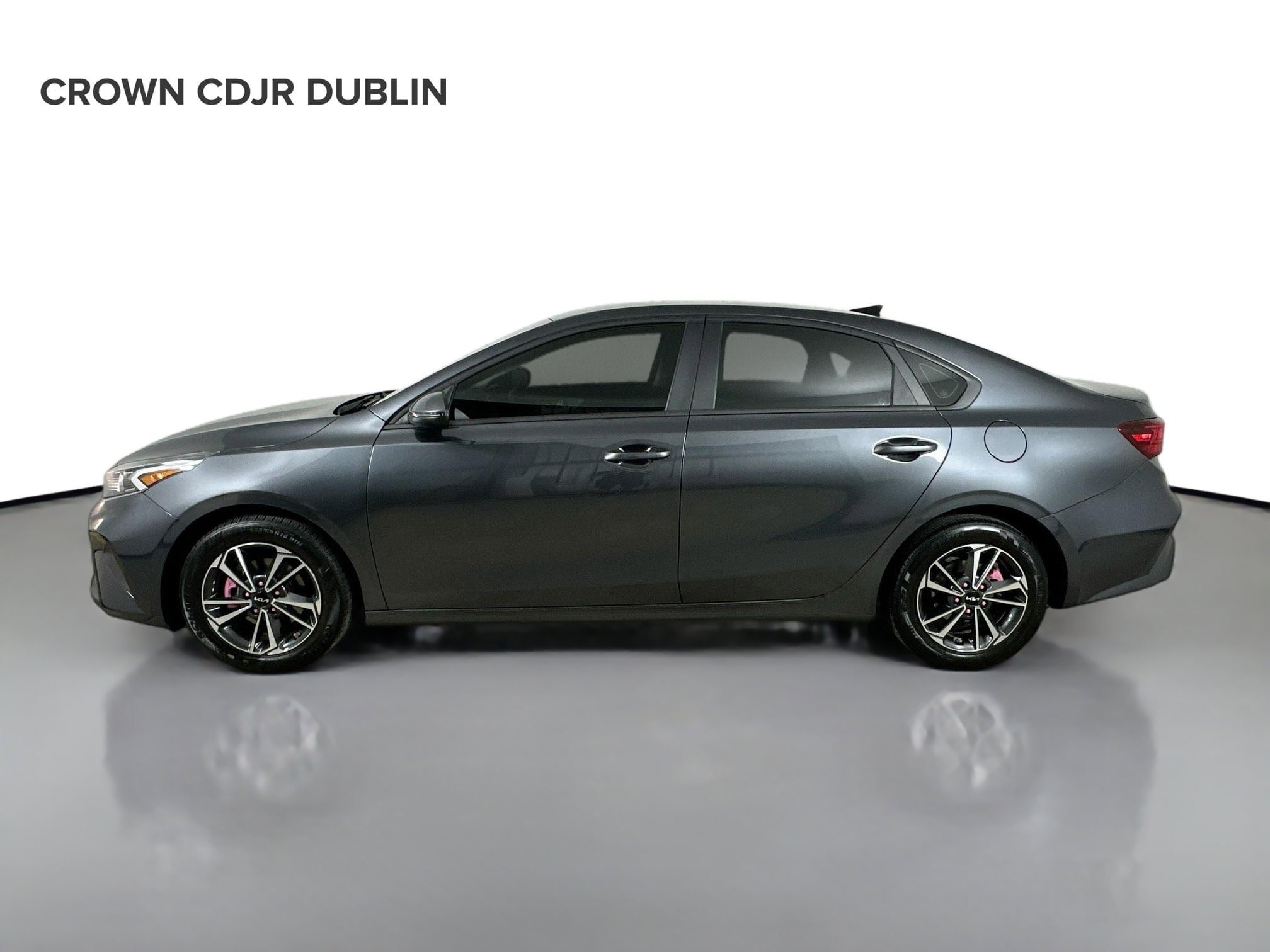 Used 2024 Kia Forte LXS w/ LXS Technology Package FWD image 9