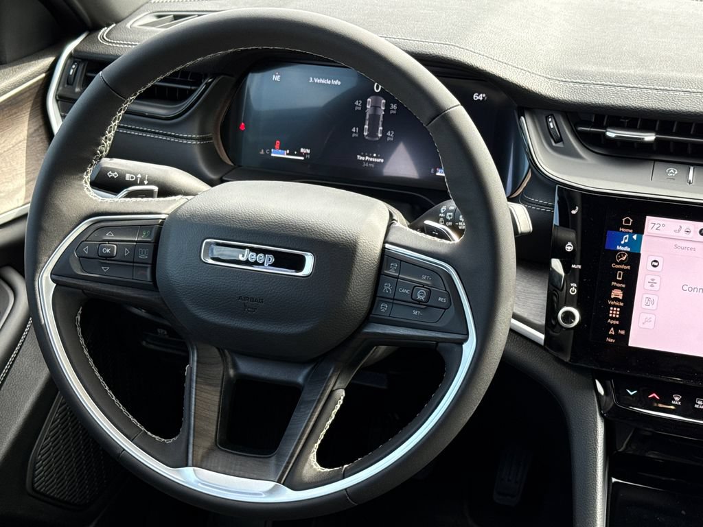 New 2026 Jeep Grand Cherokee Altitude AWD/4WD image 13