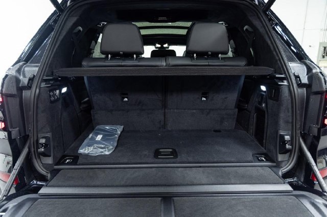 New 2027 BMW X7 M60i AWD/4WD image 13