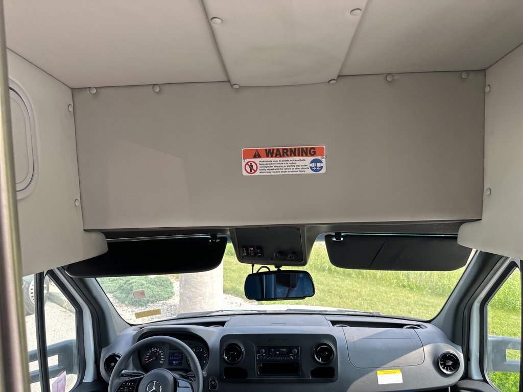 Used 2022 Mercedes-Benz Sprinter 3500 image 57