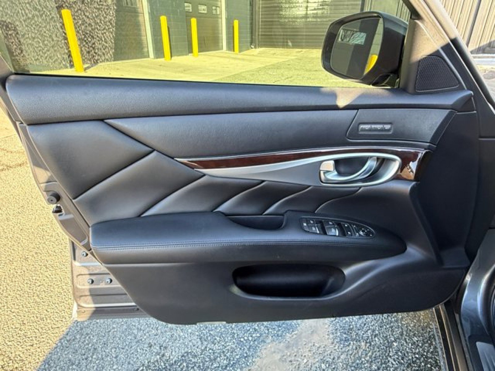 Used 2018 INFINITI Q70 L 3.7 image 21