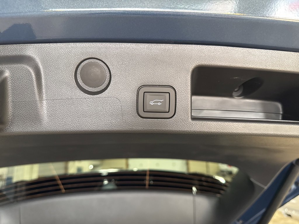 New 2026 Chevrolet Equinox LT w/ Convenience Package II image 16