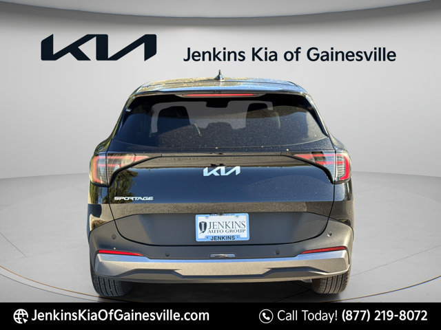 Used 2026 Kia Sportage EX FWD image 6