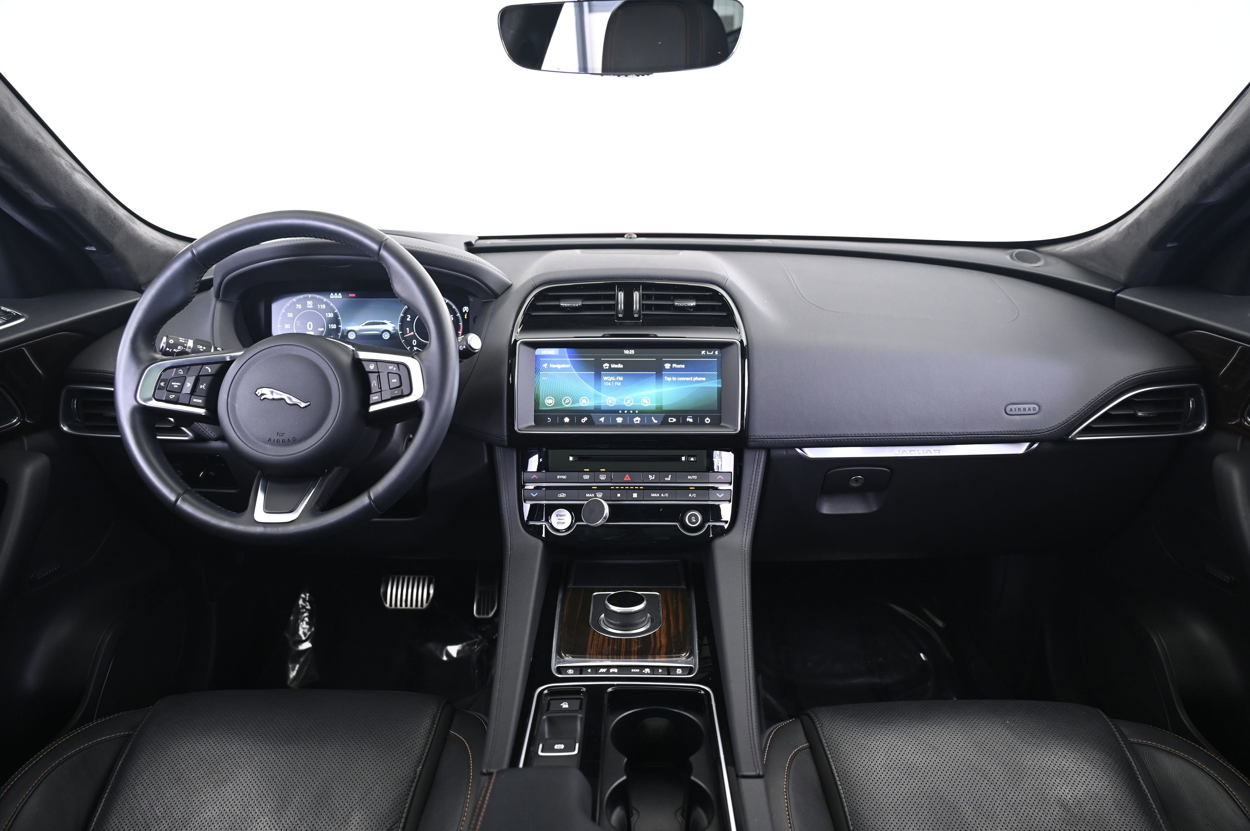 Used 2020 Jaguar F-PACE Prestige image 31