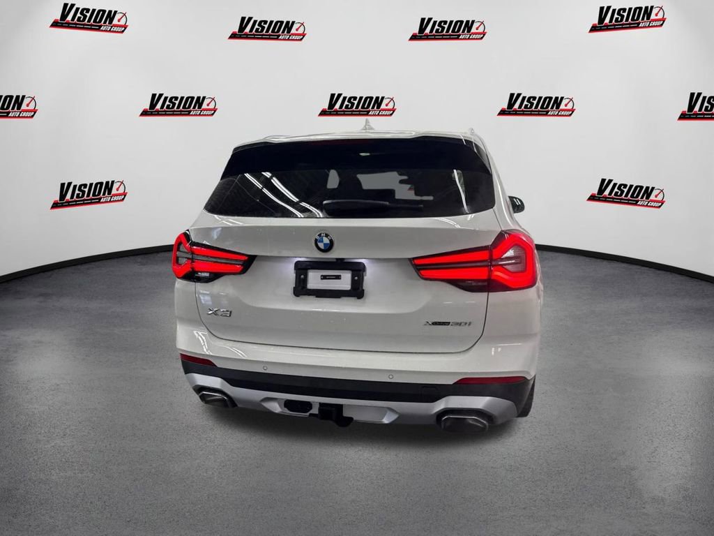 Used 2024 BMW X3 xDrive30i w/ Premium Package w/ZPA image 6