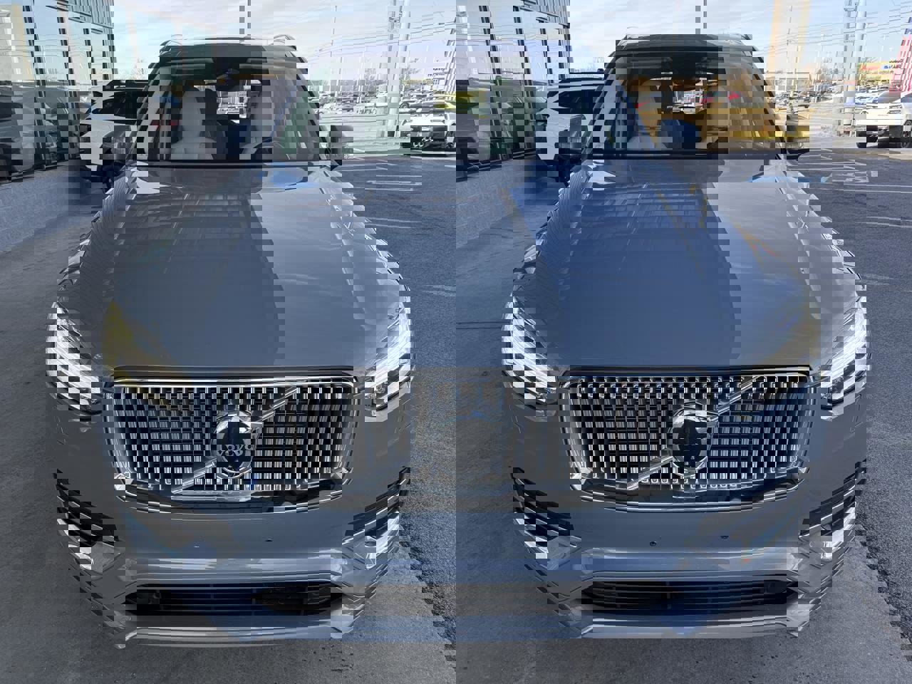 Used 2023 Volvo XC90 T8 Ultimate image 2